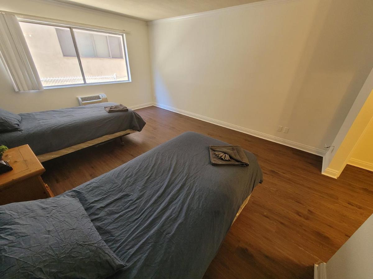 Spacious Double Bed * Los Angeles
