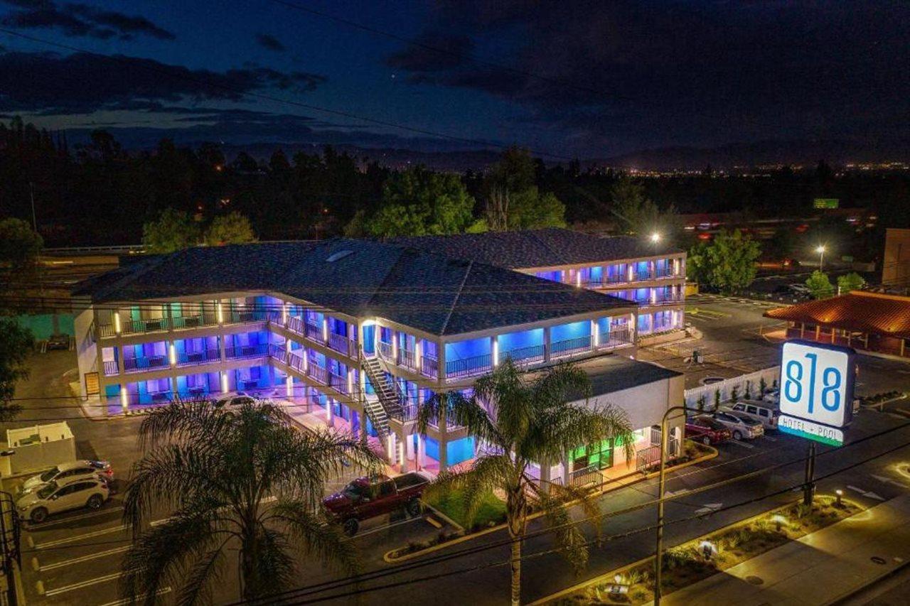 818 + Pool, Ascend Collection By Choice Los Angeles