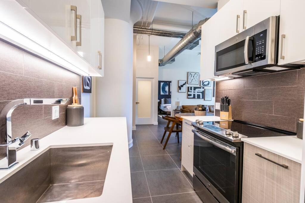 2 Bedroom With Pool And Downtown La View * Los Angeles