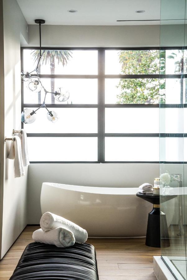 Beverly Hills Majestic Modern Mansion Villa