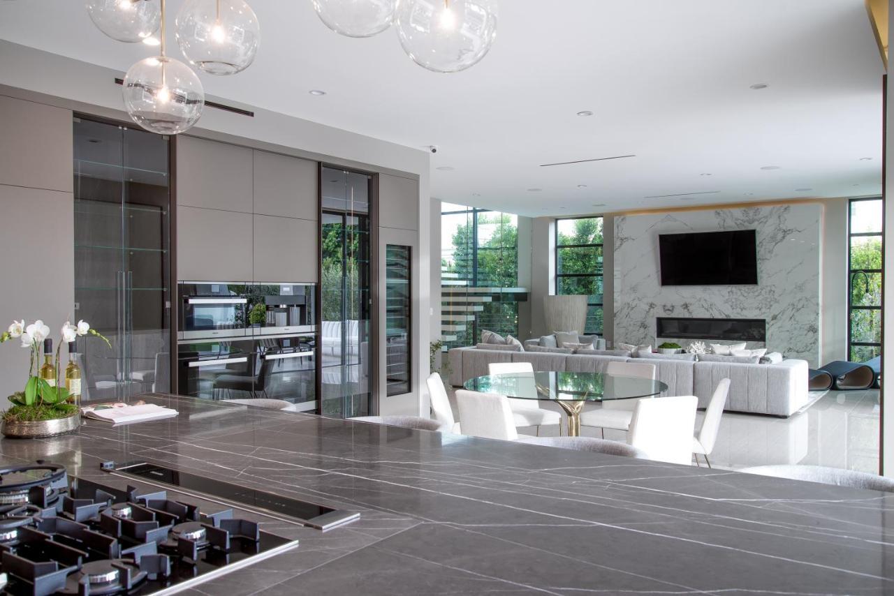 Beverly Hills Majestic Modern Mansion