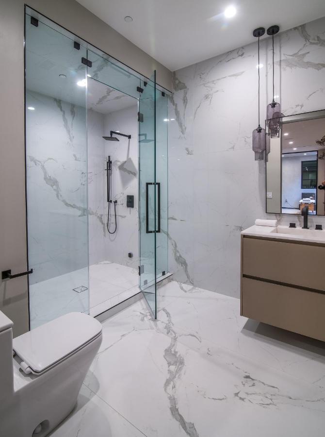 Beverly Hills Majestic Modern Mansion Villa *