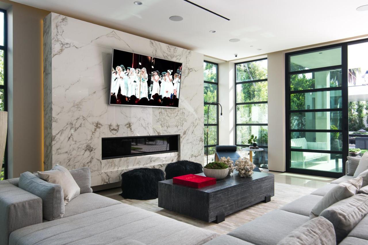 Beverly Hills Majestic Modern Mansion