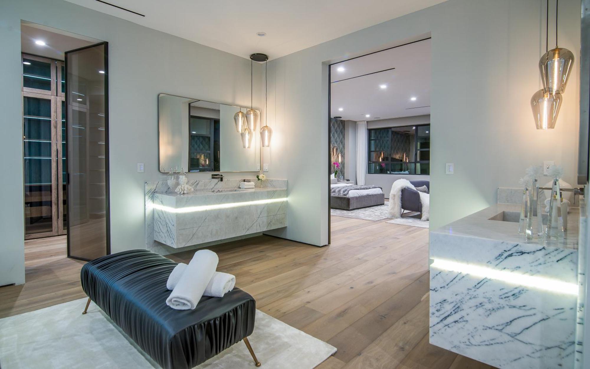 Beverly Hills Majestic Modern Mansion