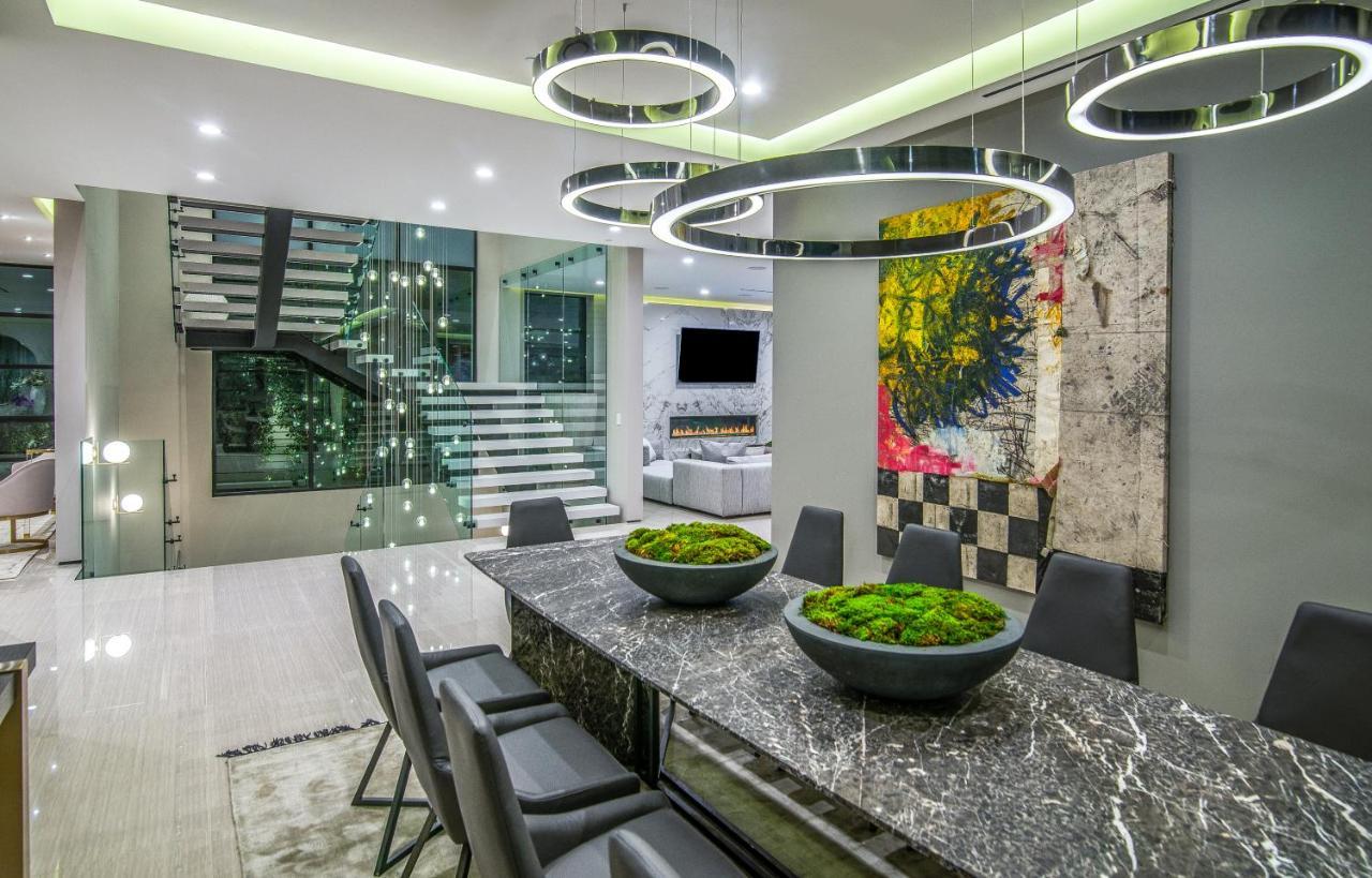 Villa Beverly Hills Majestic Modern Mansion Los Angeles