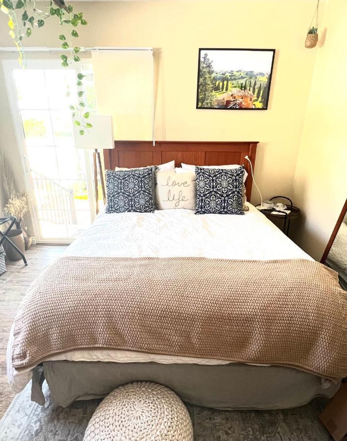 Sweet Tuscan Dreams In La.private Entrance W/patio Los Angeles