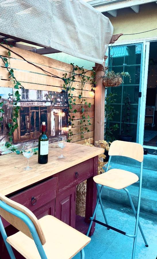 Homestay Sweet Tuscan Dreams In La.private Entrance W/patio Los Angeles