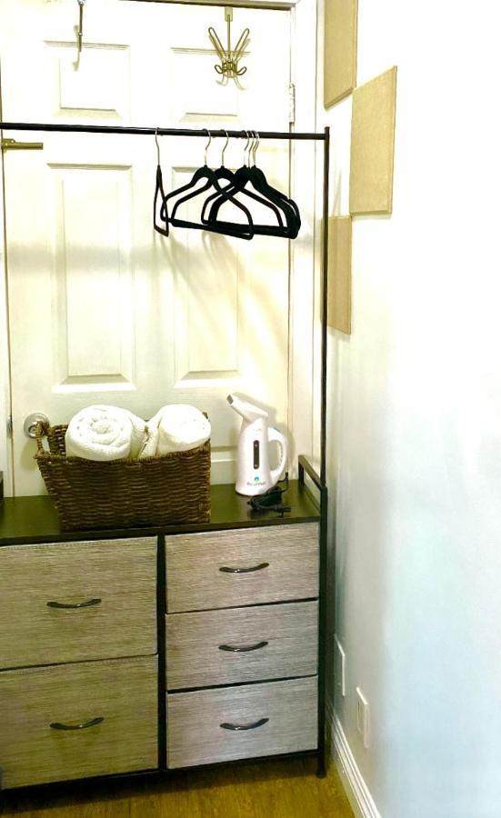 Homestay Sweet Tuscan Dreams In La.private Entrance W/patio