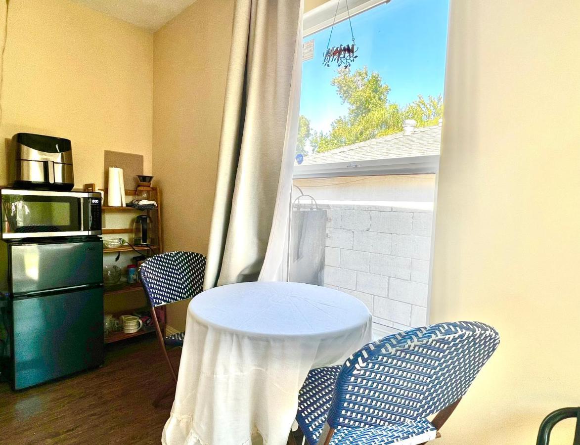 Sweet Tuscan Dreams In La.private Entrance W/patio *