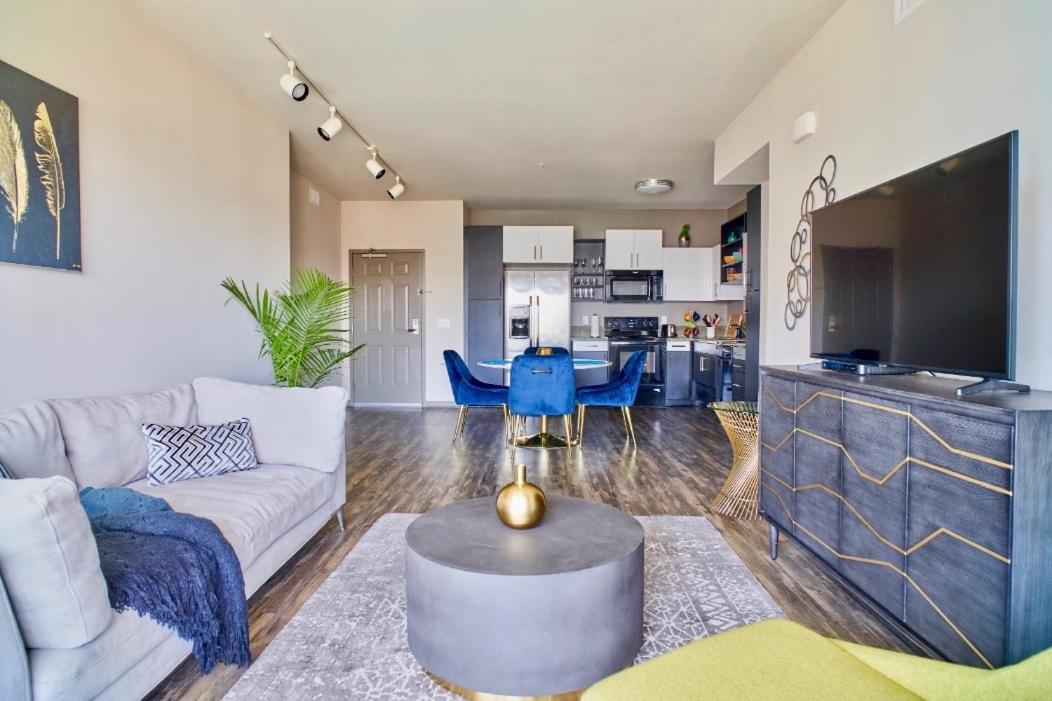 Marina View 2br Apt, Steps To W Gym, Pool & Parking * Los Angeles