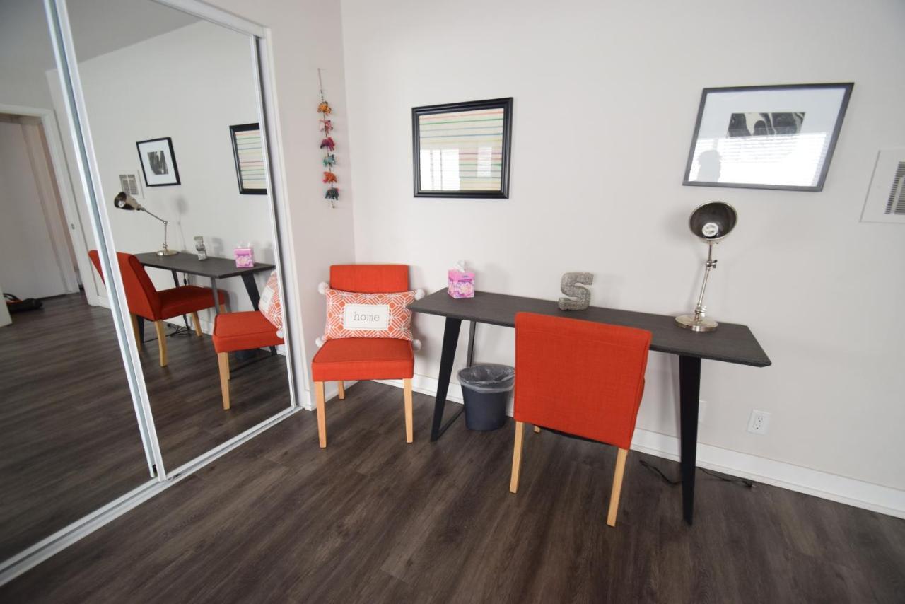 Apartment Hollywood Business *
