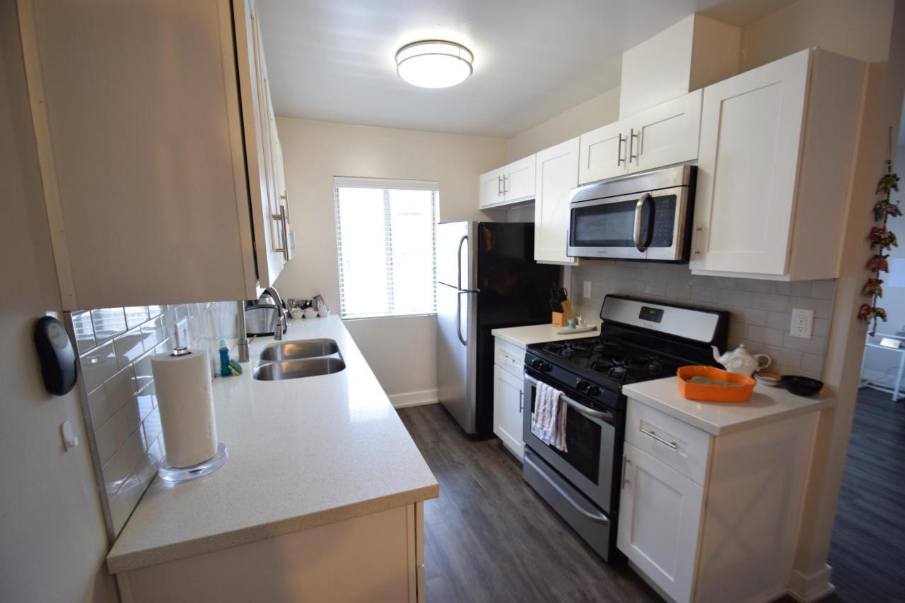 Apartment Hollywood Business *