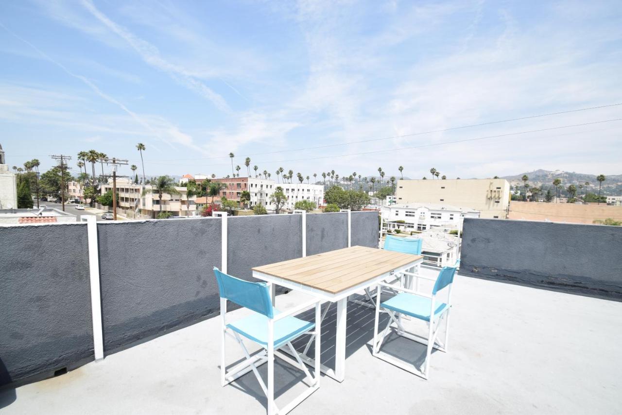Apartment Hollywood Business Los Angeles