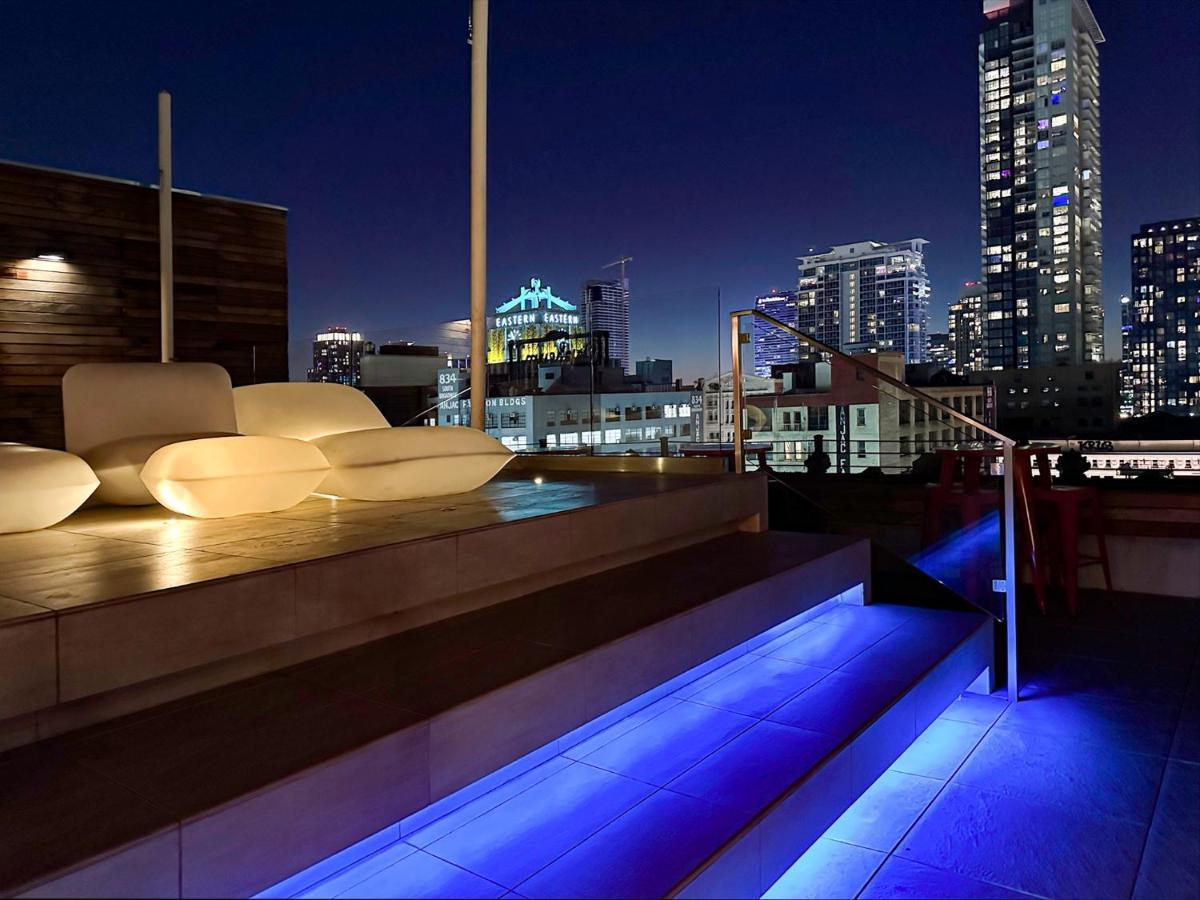 Fashion Loft 2 Bedroom Downtown Apartment