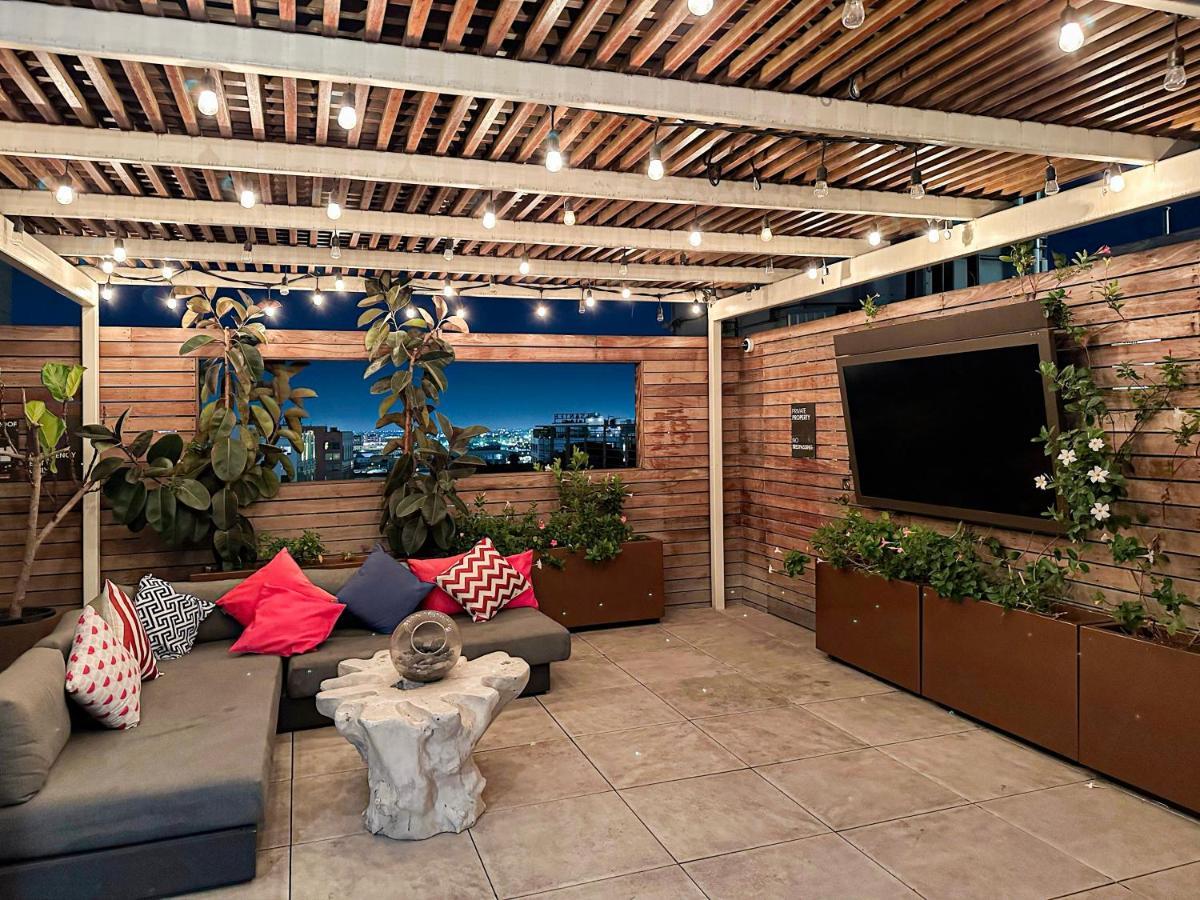 Fashion Loft 2 Bedroom Downtown *