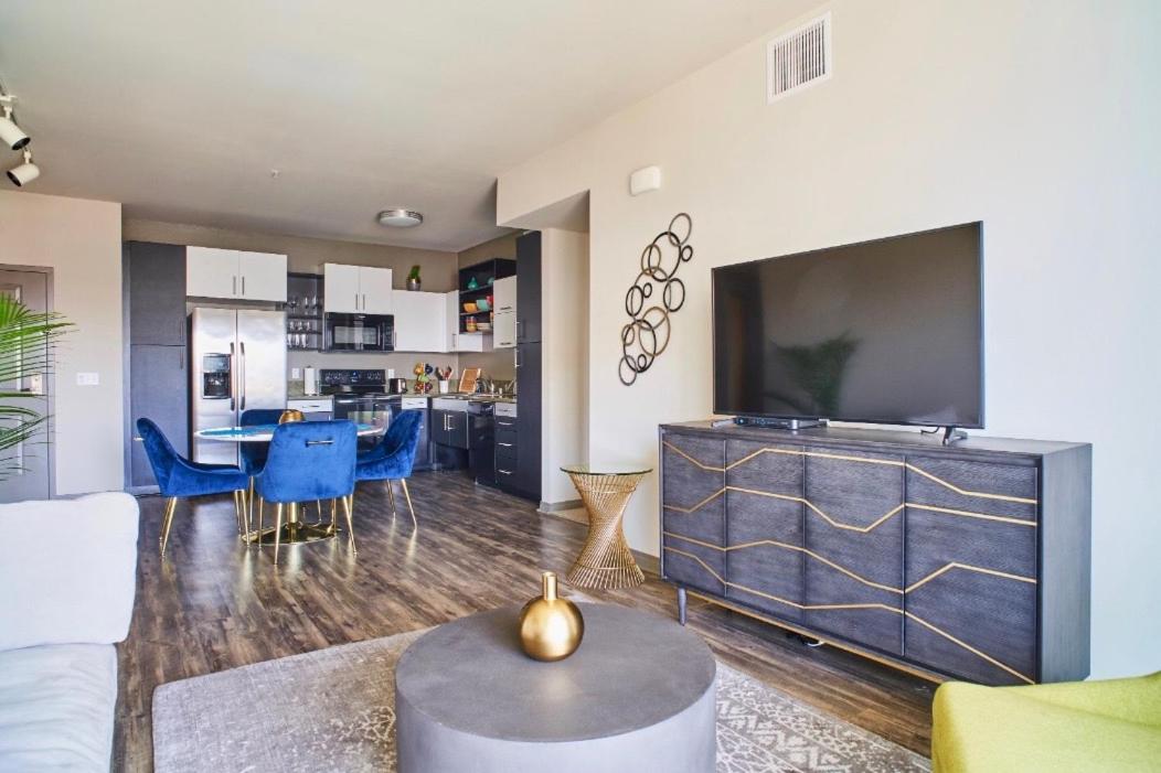 Apartment Marina View 2br Apt, Steps To W Gym, Pool & Parking Los Angeles