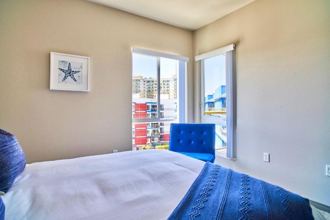 Marina View 2br Apt, Steps To W Gym, Pool & Parking