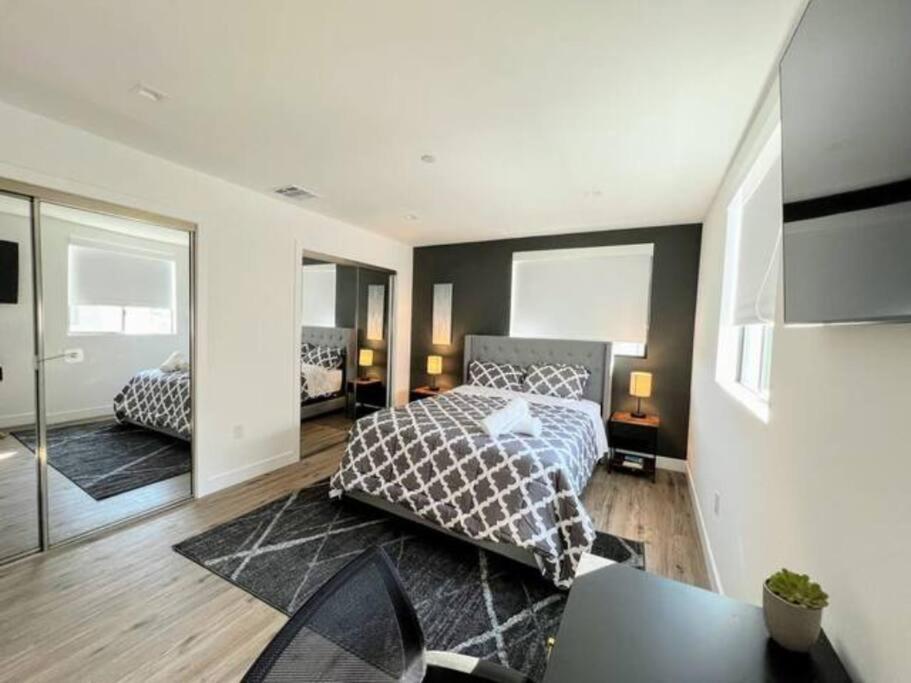 Casa de férias 4br Townhouse In Koreatown Los Angeles
