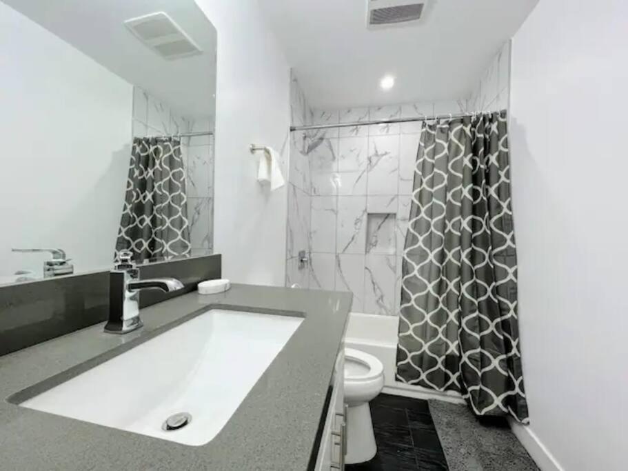 4br Townhouse In Koreatown