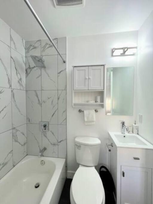 4br Townhouse In Koreatown * Los Angeles