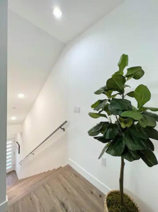 Casa de férias 4br Townhouse In Koreatown *