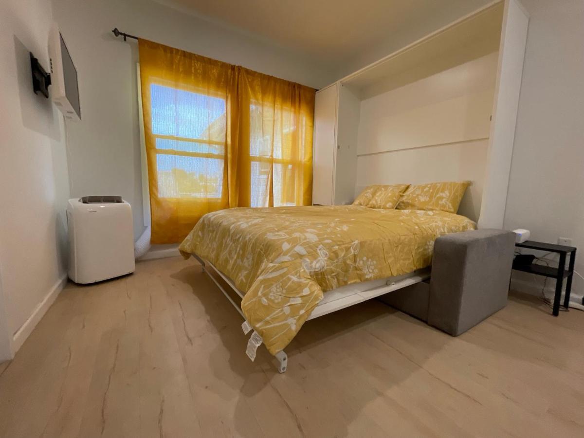 New Dtla W/private Parking Apartment *