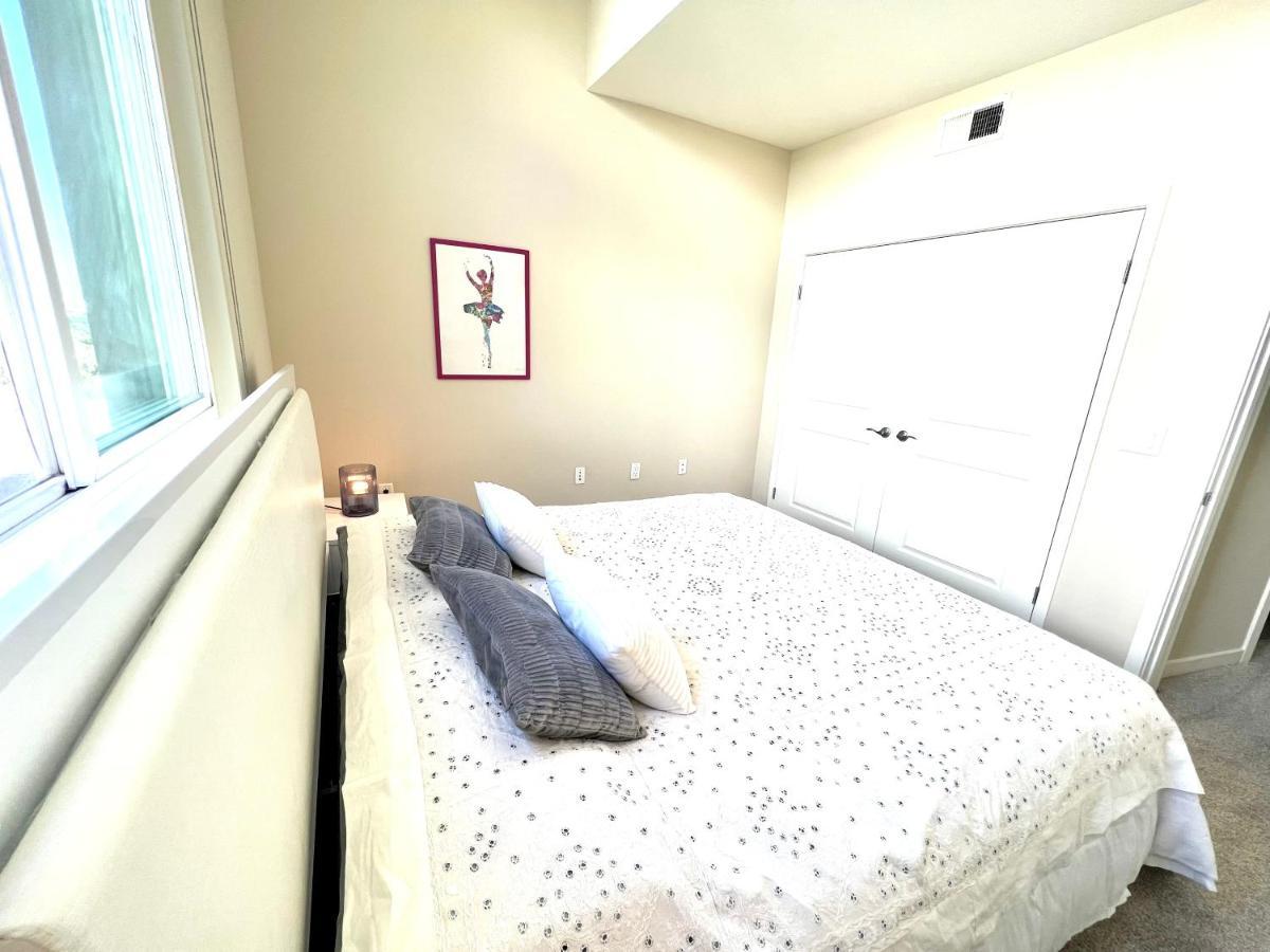 Luxury Loft 3 Beds With Pool And Gym Aparthotel *