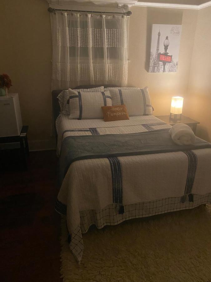 Peaceful In La Guest house