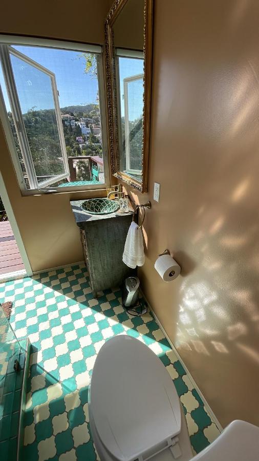 Glamping Hollywood Hills - Luxury Tiny House