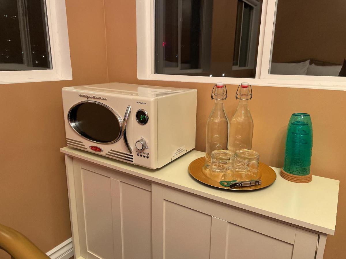 Guest house Glamping Hollywood Hills - Luxury Tiny House