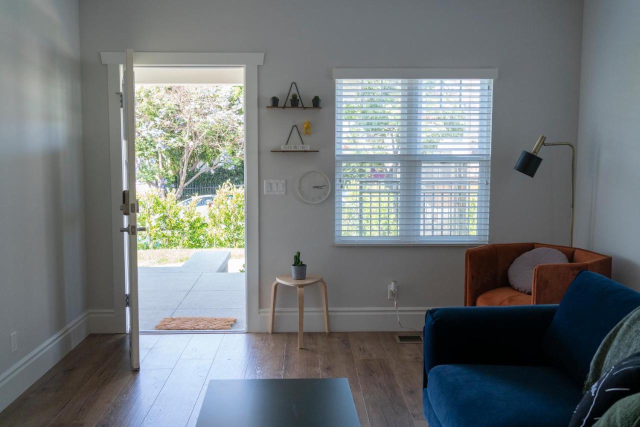 Cheerful Mid-city Gem Apartment Los Angeles
