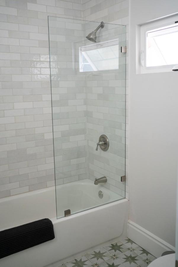 Cheerful Mid-city Gem Apartment *