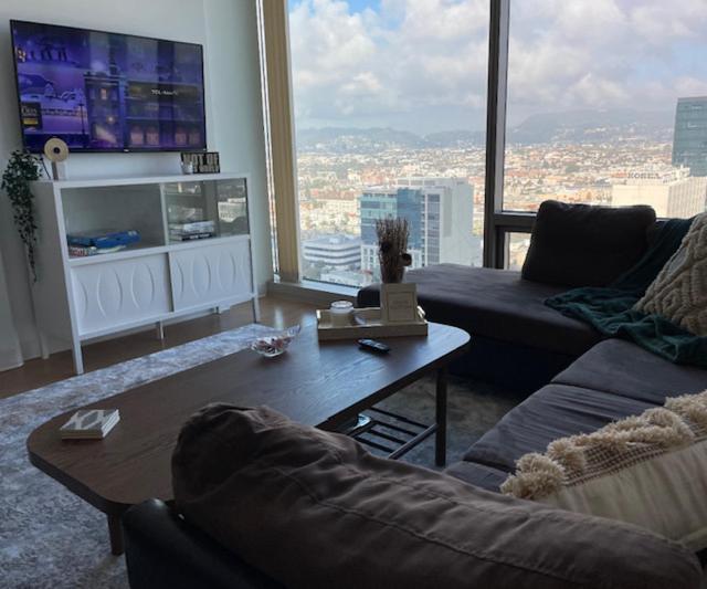 Apartment Elegant High Rise In La Wparking 5 Star View Los Angeles