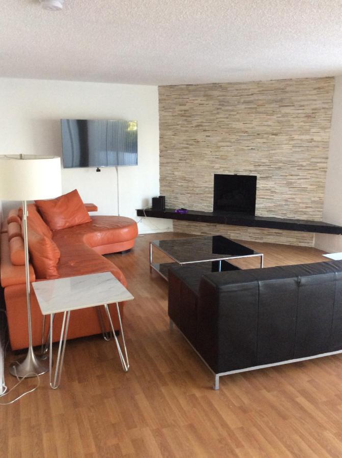 Modern Private Close To Universal & Hollywood For 10 Holiday home *