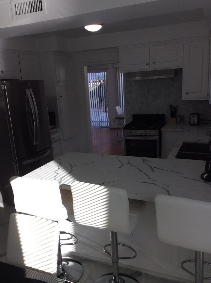 Holiday home Modern Private Close To Universal & Hollywood For 10 Los Angeles