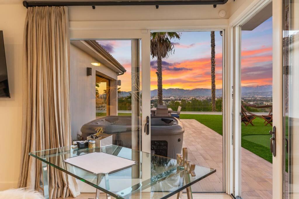 With Incredible Views Los Angeles