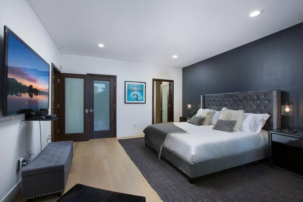 Valley Vista 5 Bedroom Los Angeles