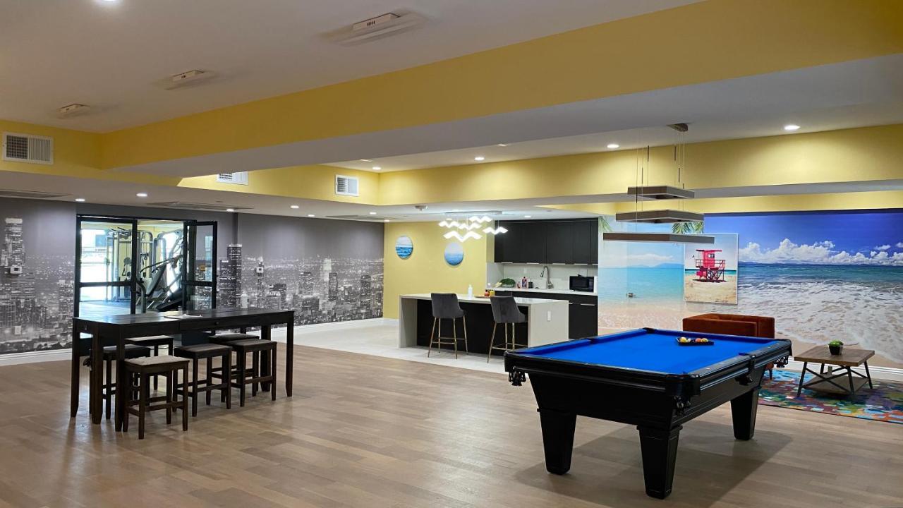 Gorgeous With Parking In Ktown La Apartment
