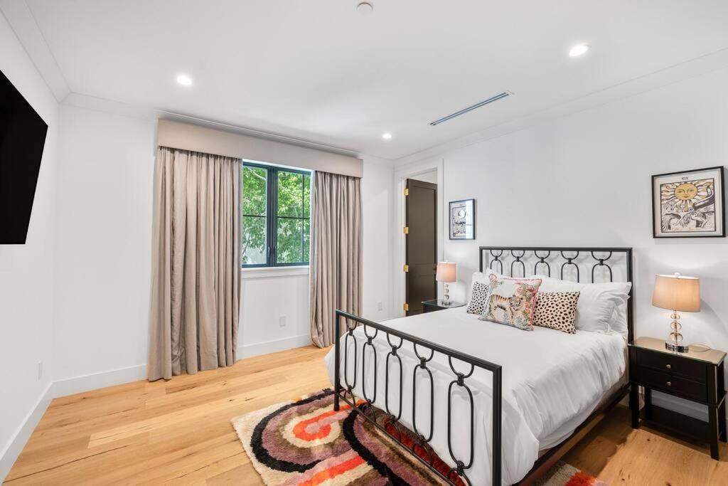 7 Bedroom Retreat * Los Angeles
