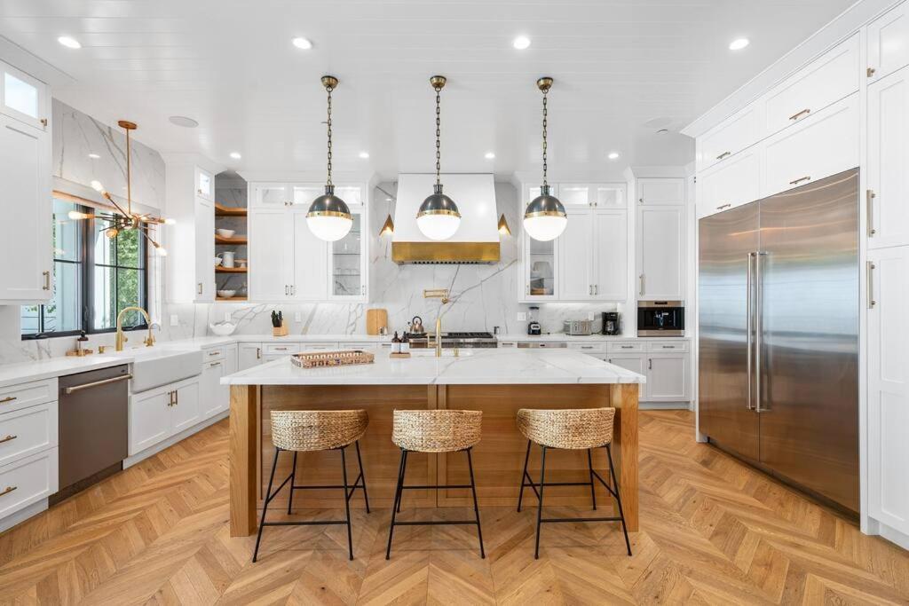 7 Bedroom Retreat *
