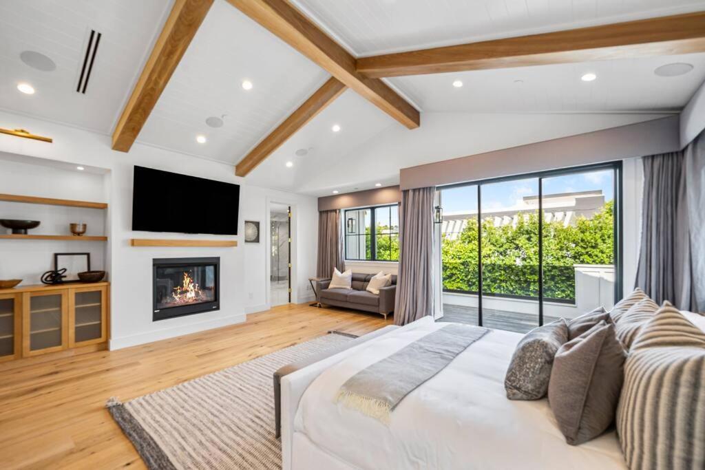 7 Bedroom Retreat * Los Angeles