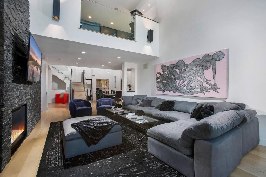 Valley Vista 5 Bedroom Villa Los Angeles
