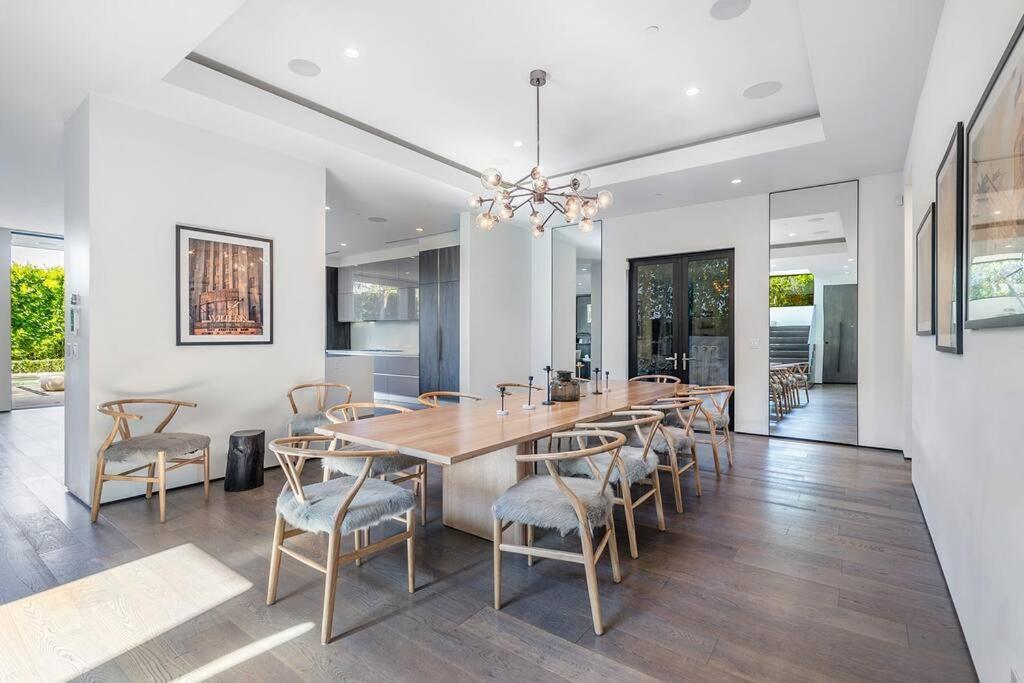 Luxury Gardner 5bdr !!! Villa