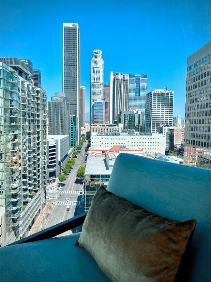 Sky 2b-2b High Rise Apartment, Downtown Apartment Los Angeles