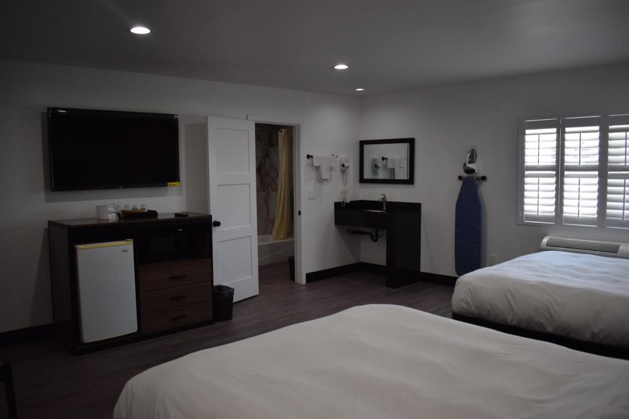Hyde Park Motel 2*