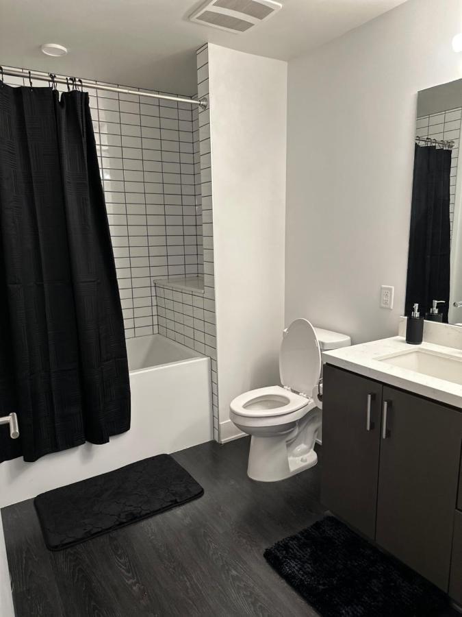 Modern Downtown High Rise Apartment Los Angeles