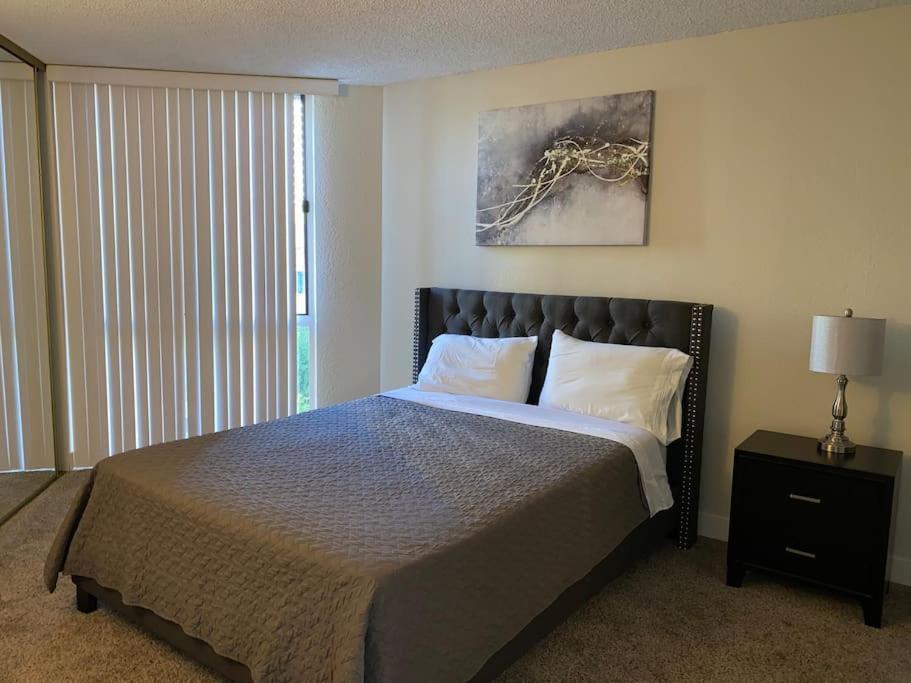 Spacious 2 Bedrooms 2 Baths. Right In Downtown La Apartment *
