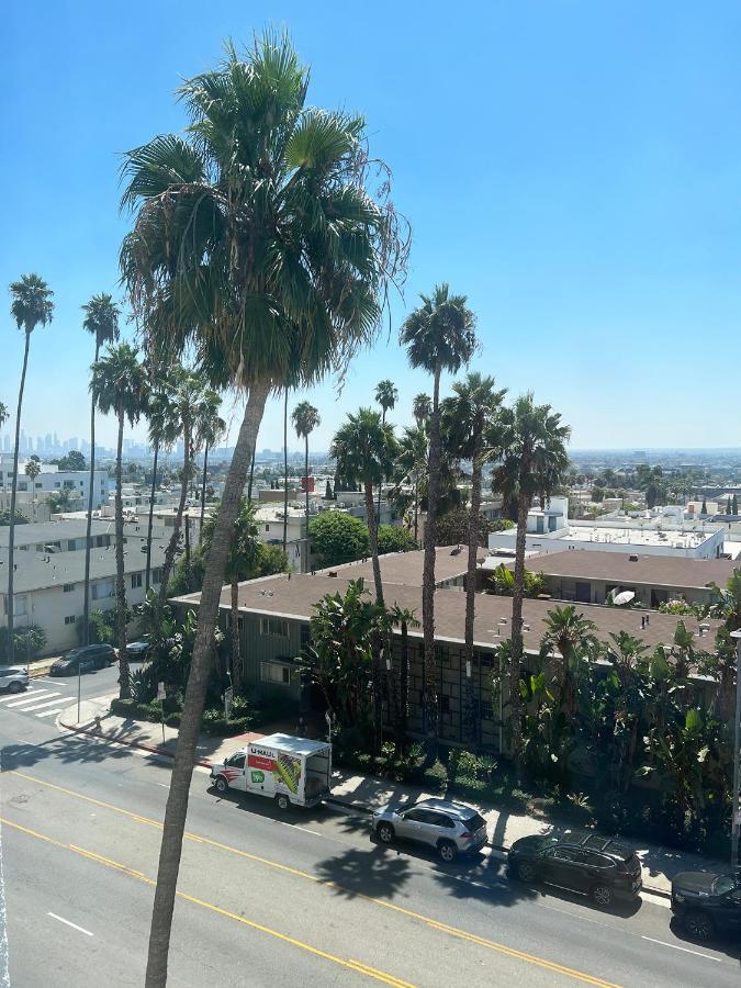 Hollywood Awesome Free Parking Apartment