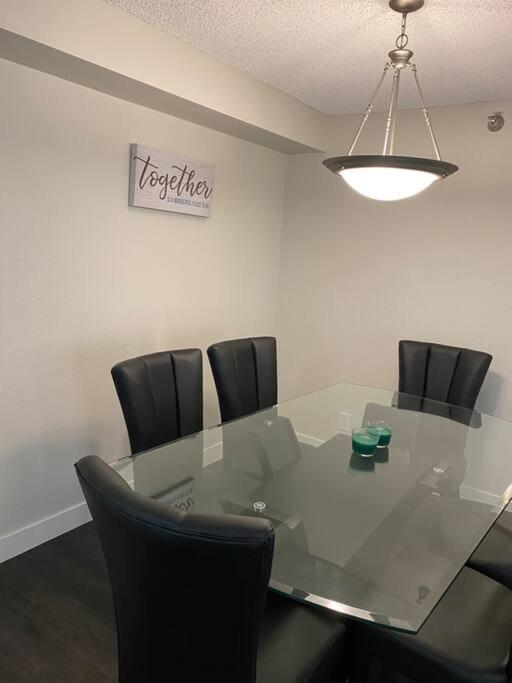 Spacious 2 Bedrooms 2 Baths. Right In Downtown La Los Angeles