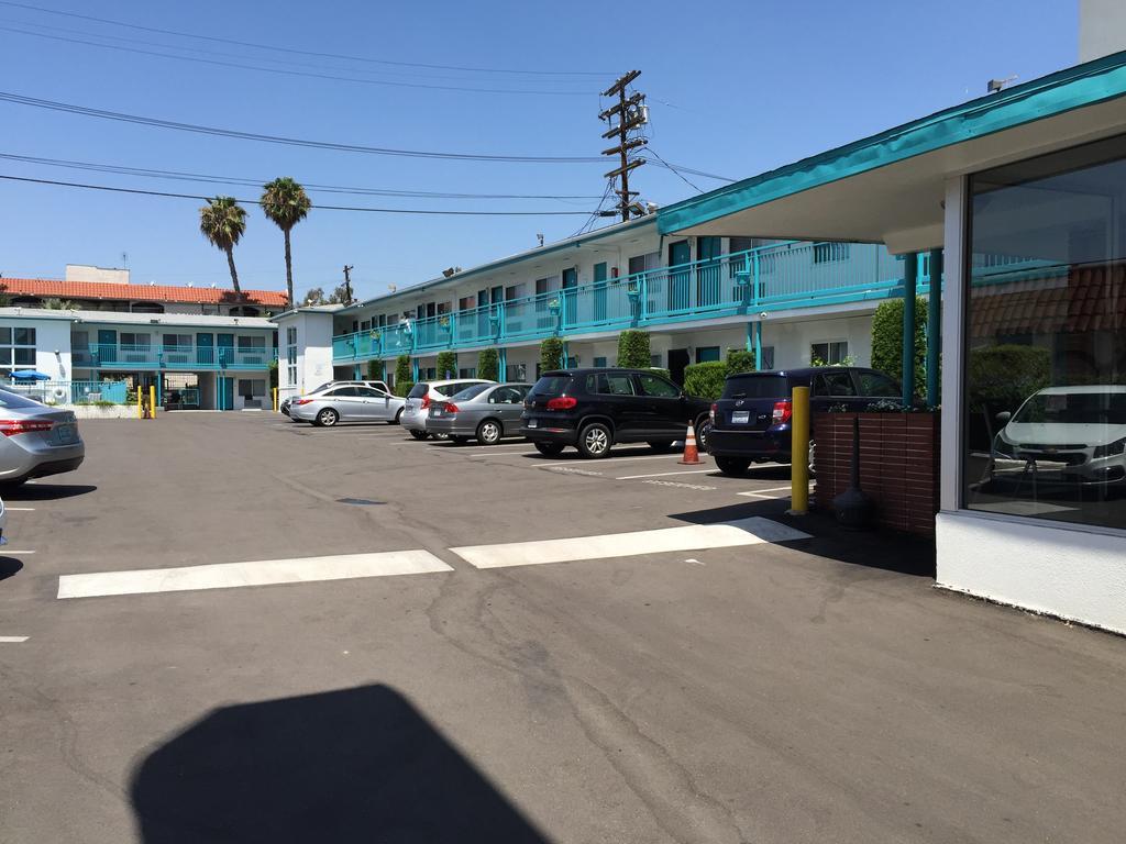 Travelodge By Wyndham Hollywood-vermont/sunset Motel